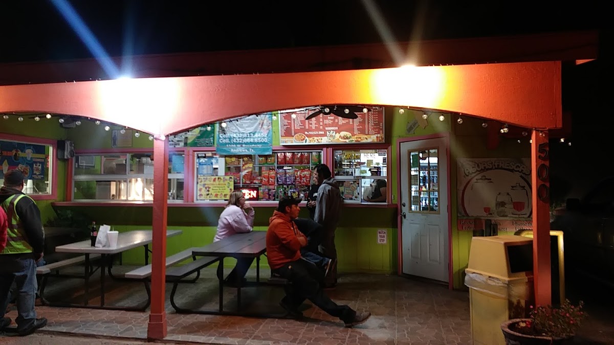 Tortas & More